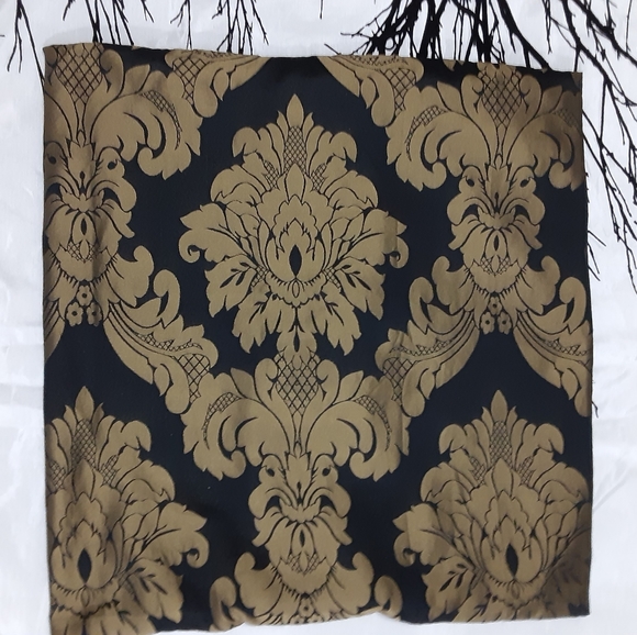 Custom made throw pillow cases. - Picture 5 of 8